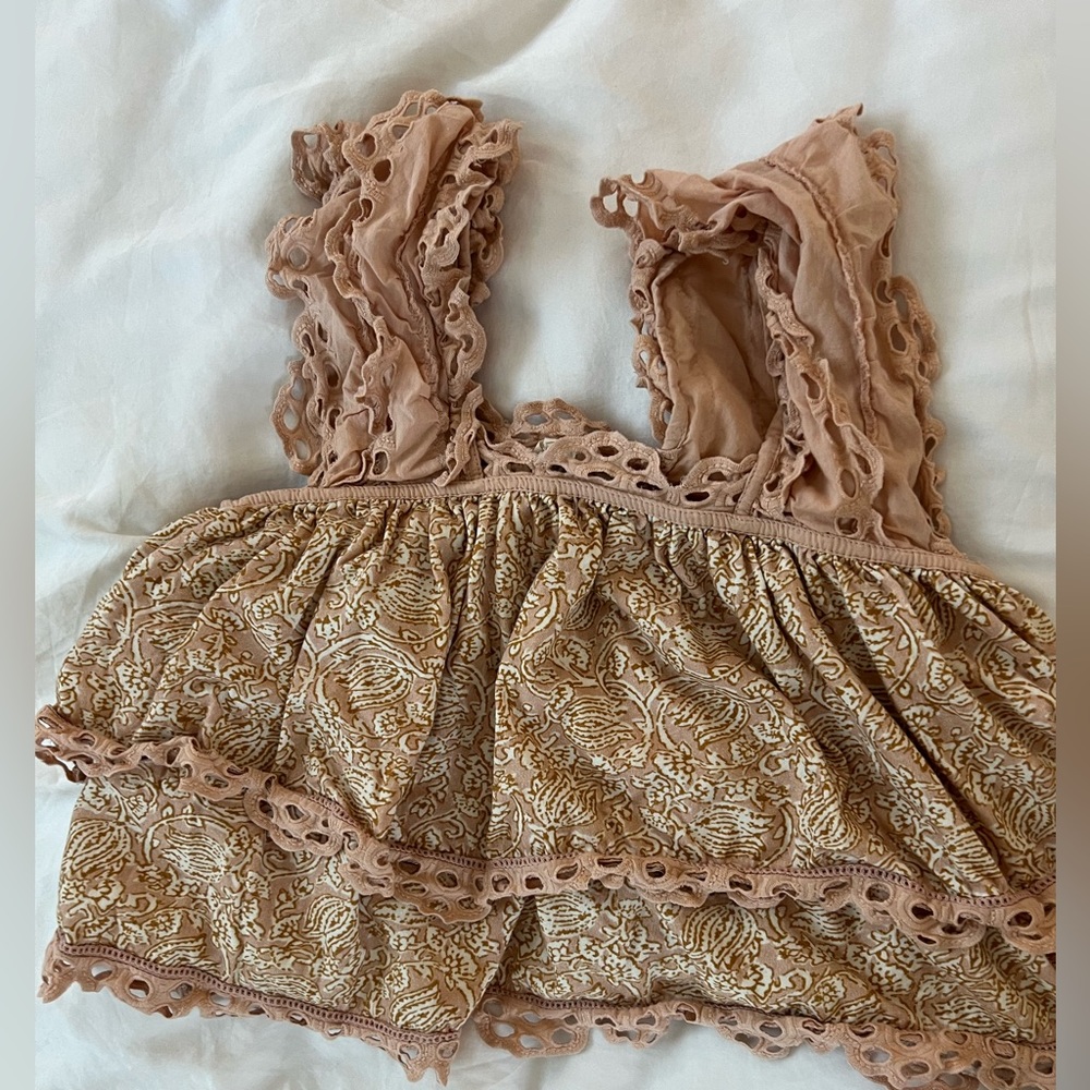 Anthropologie top! Ruffle sleeves. Peach color. Size xsmall
